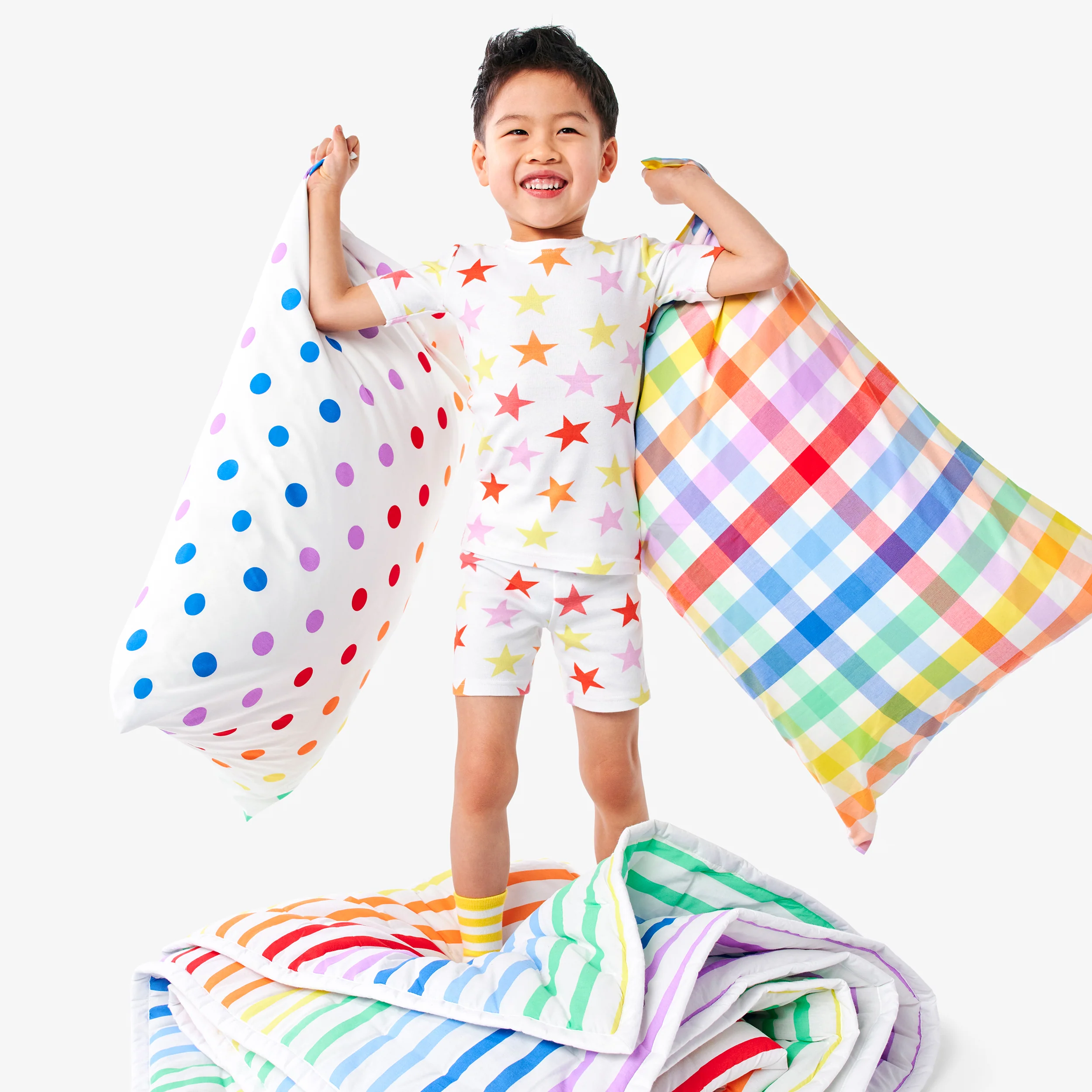 11826-kids-organic-short-sleeve-pj-top-in-cutout-star-1.webp