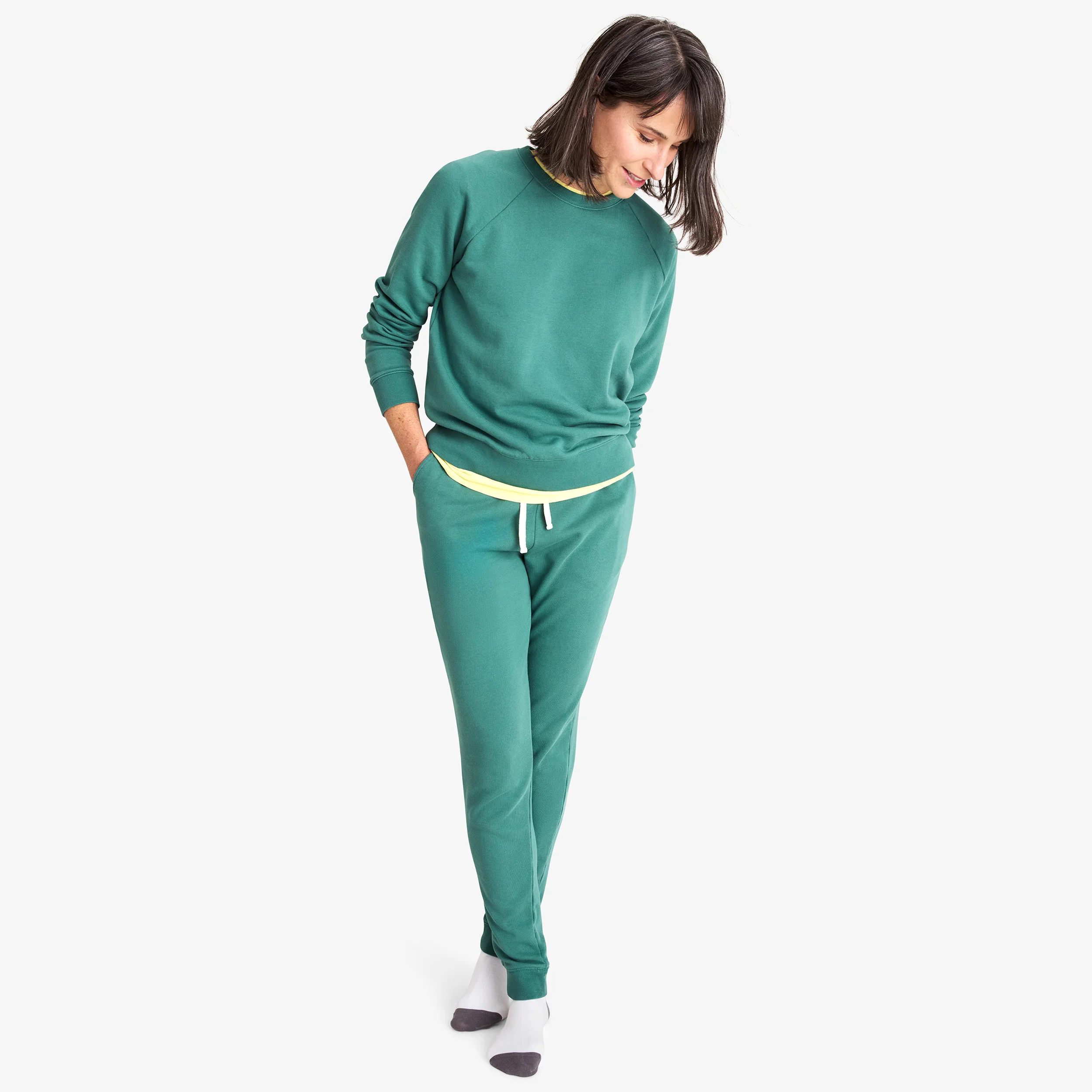 13267-adult-24-7-jogger-women-s-fit–1.webp
