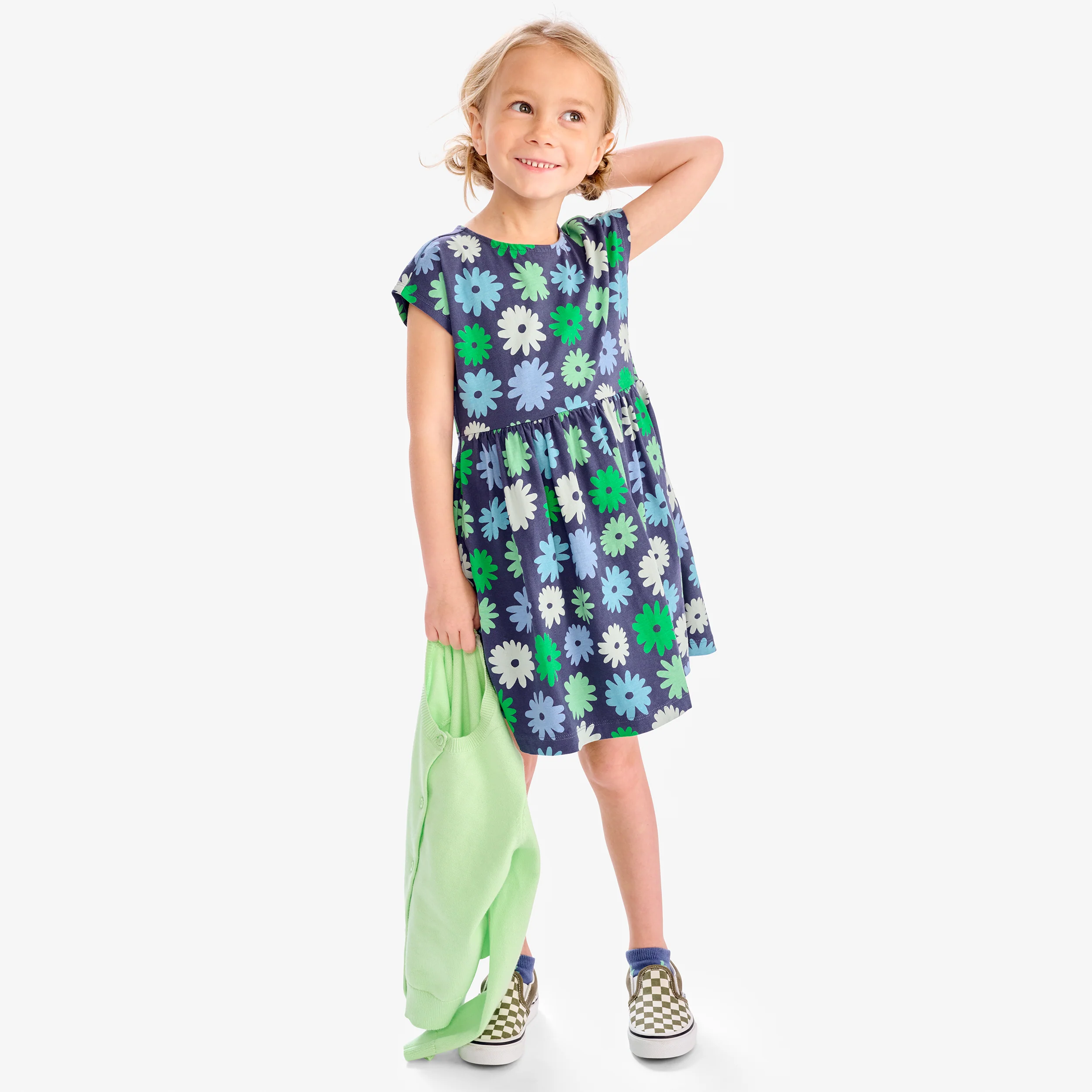 13848-kids-backyard-dress-in-full-blooms-1.webp