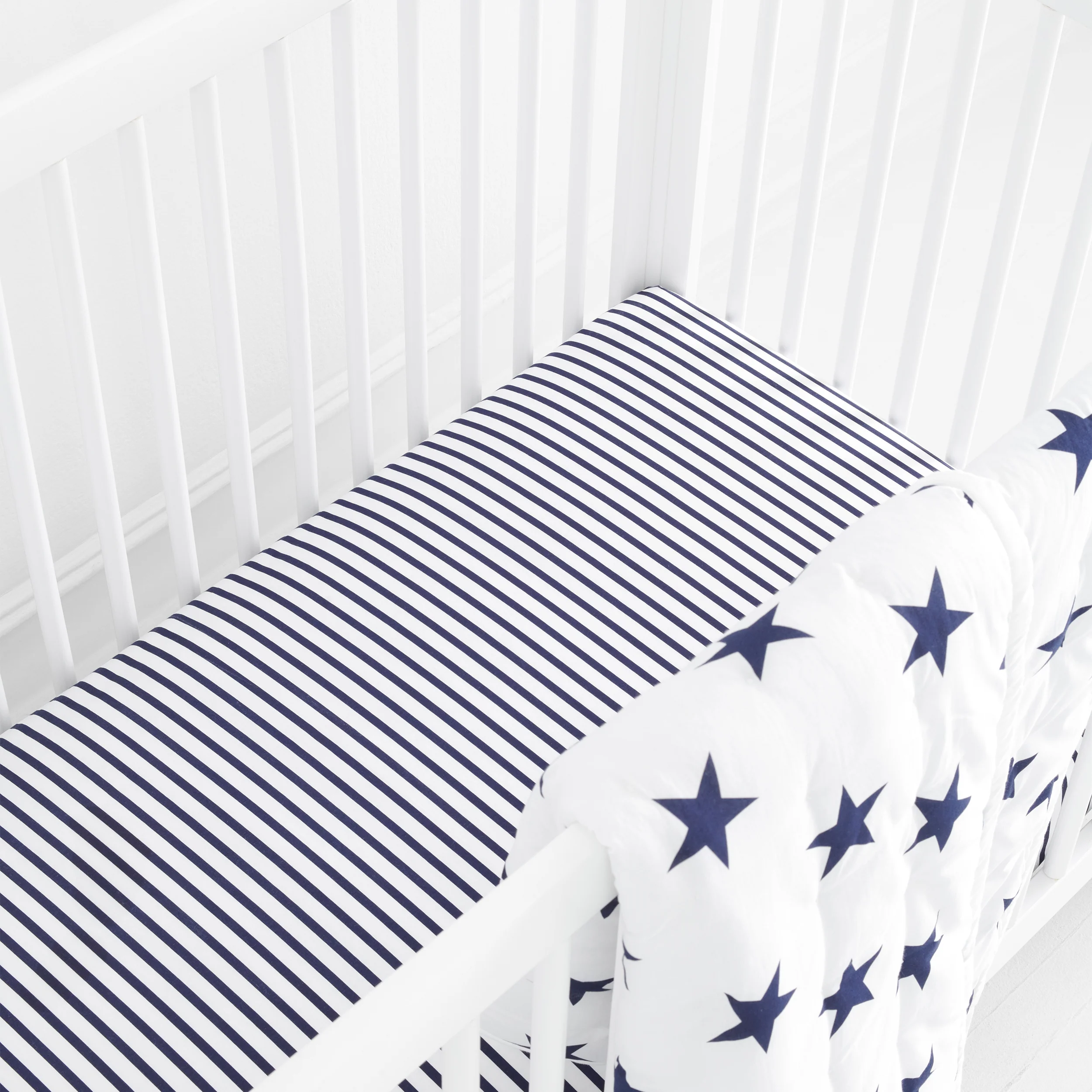 14936-baby-crib-fitted-sheet-1.webp