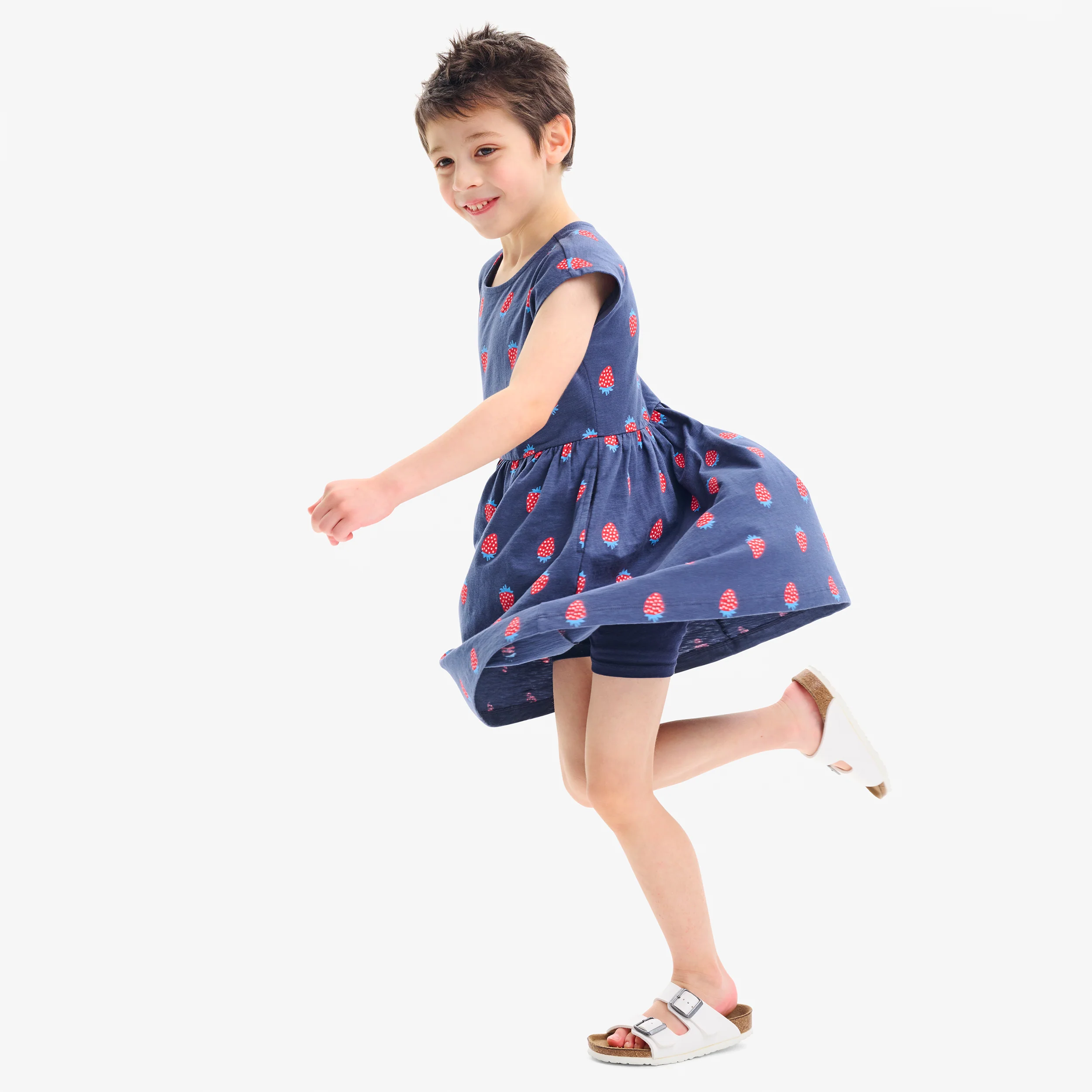 17129-kids-backyard-dress-in-strawberry-fields-1.webp