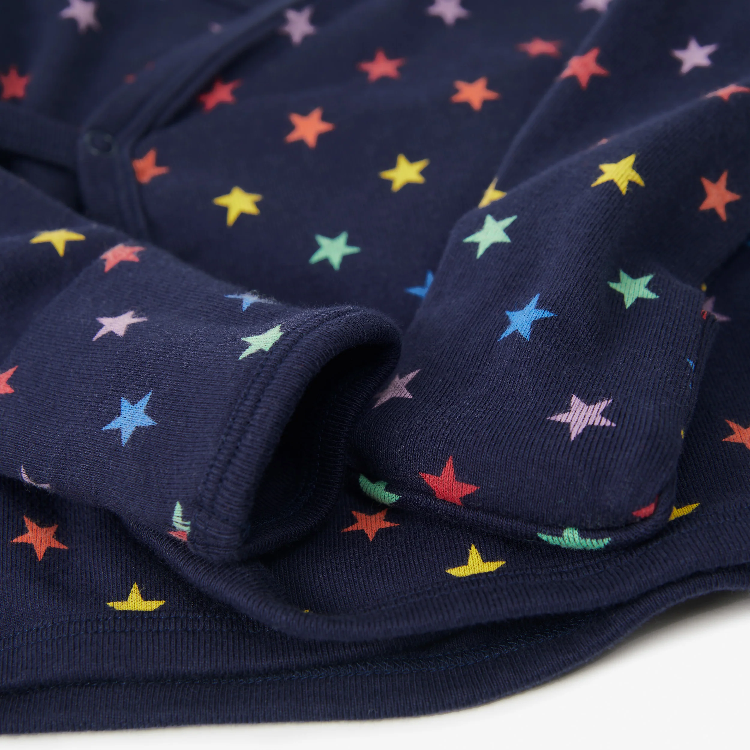 18893-baby-three-piece-gift-set-in-mini-rainbow-star-1.webp