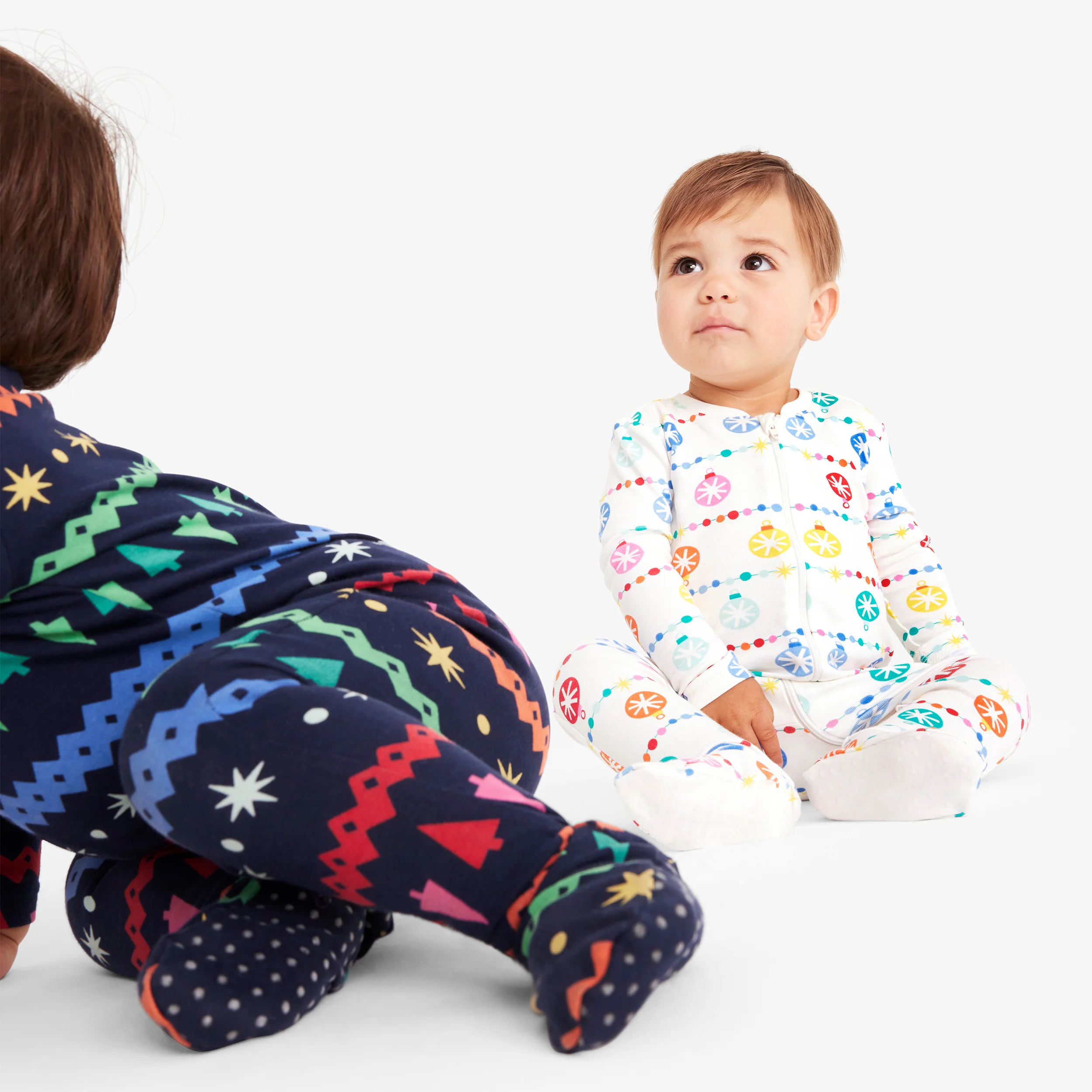 19406-baby-organic-zip-footie-in-confetti-lights-1.webp