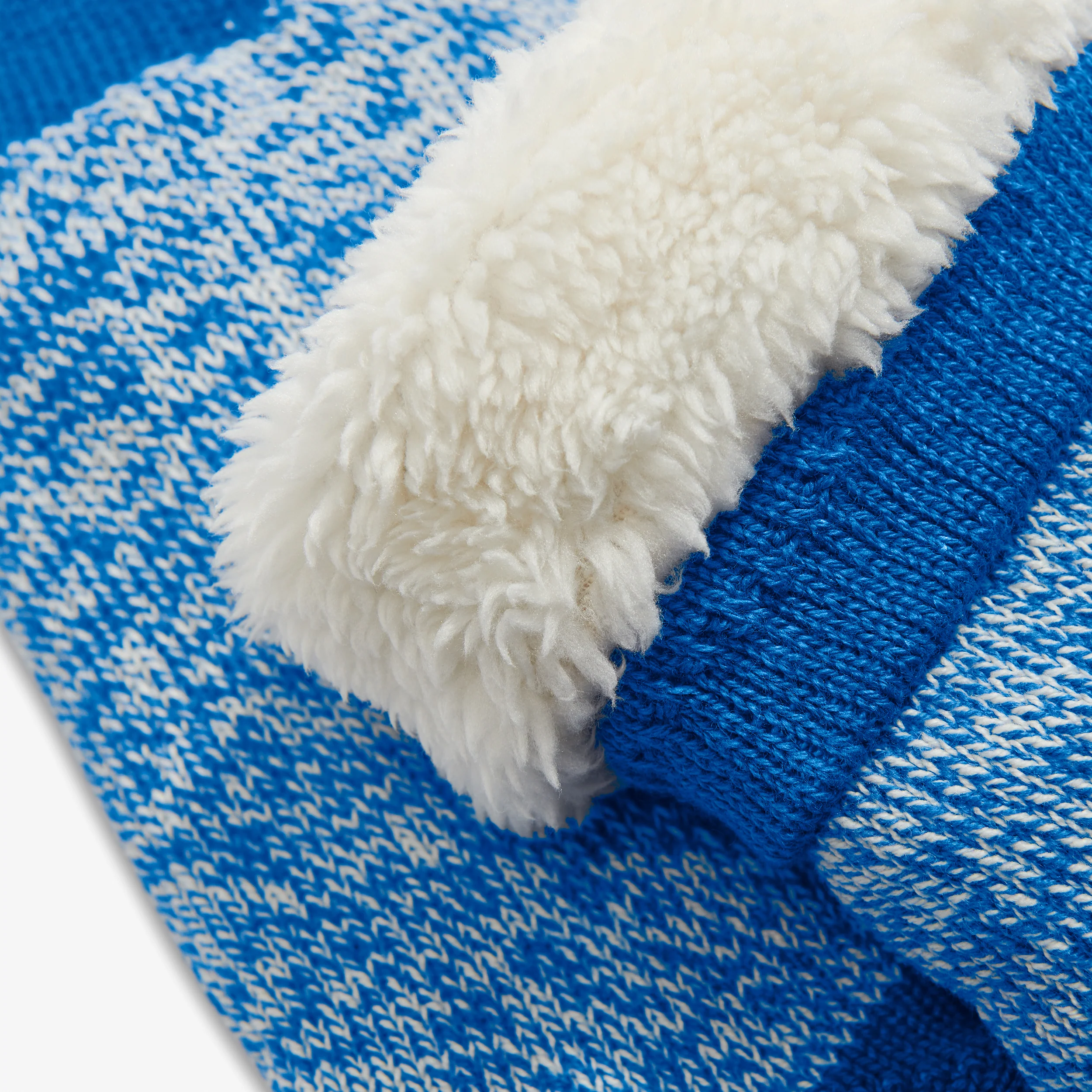 25710-kids-fleece-lined-slipper-socks-1.webp