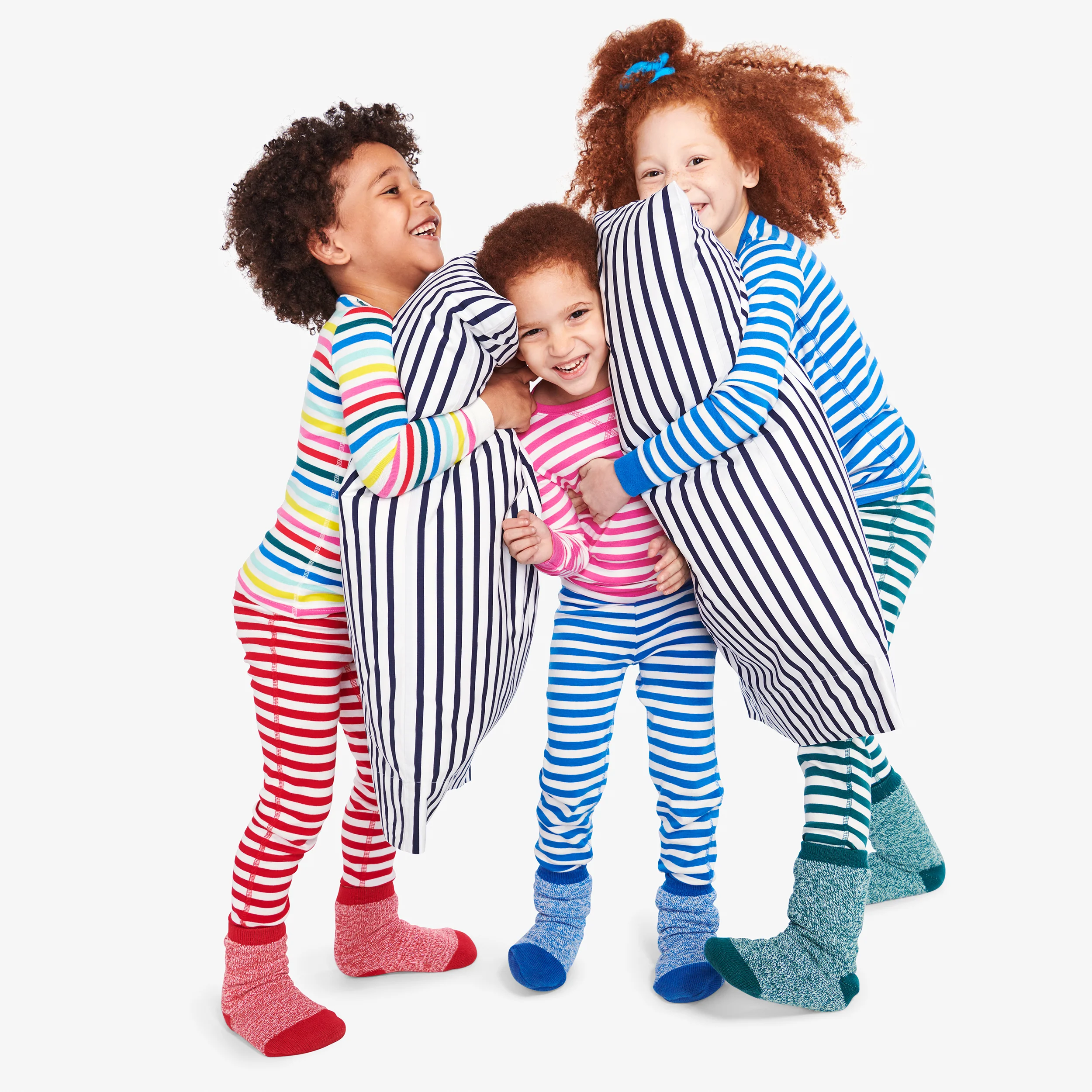 25710-kids-fleece-lined-slipper-socks-1.webp